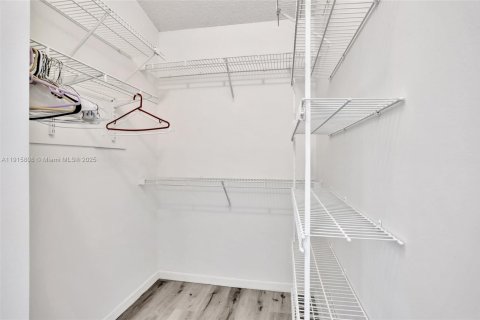 Touwnhouse à louer à Coconut Creek, Floride: 2 chambres, 115.57 m2 № 2016281 - photo 21