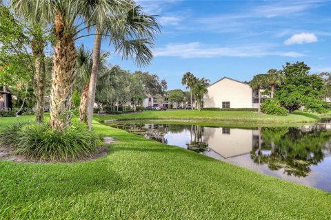 Touwnhouse à louer à Coconut Creek, Floride: 2 chambres, 115.57 m2 № 2016281 - photo 25