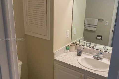 Copropriété à louer à Pembroke Pines, Floride: 1 chambre, 83.61 m2 № 2050698 - photo 10