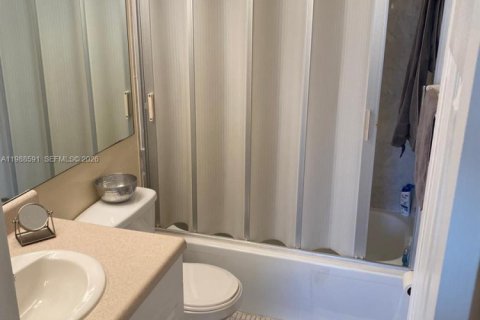 Copropriété à louer à Pembroke Pines, Floride: 1 chambre, 83.61 m2 № 2050698 - photo 17