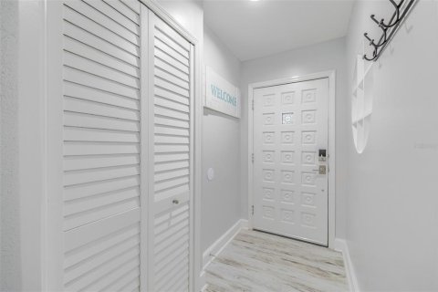 House in New Port Richey, Florida 2 bedrooms, 112.97 sq.m. № 1625555 - photo 9