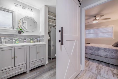 House in New Port Richey, Florida 2 bedrooms, 112.97 sq.m. № 1625555 - photo 17