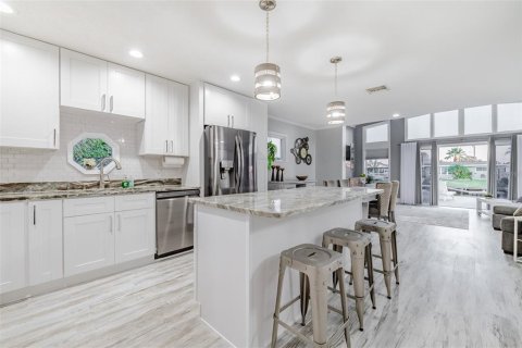 House in New Port Richey, Florida 2 bedrooms, 112.97 sq.m. № 1625555 - photo 29