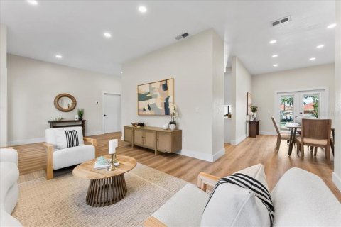 Casa en venta en Saint Petersburg, Florida, 4 dormitorios, 271 m2 № 2223683 - foto 9