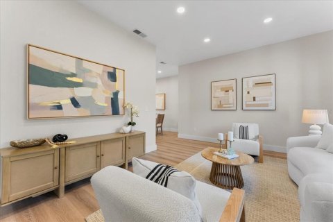 Casa en venta en Saint Petersburg, Florida, 4 dormitorios, 271 m2 № 2223683 - foto 8