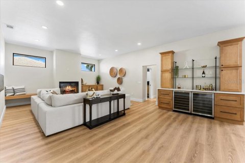 Casa en venta en Saint Petersburg, Florida, 4 dormitorios, 271 m2 № 2223683 - foto 19