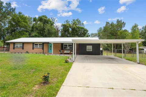 House in Dunnellon, Florida 3 bedrooms, 152.36 sq.m. № 1853676 - photo 1