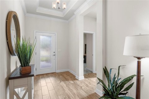 House in Tampa, Florida 4 bedrooms, 217.58 sq.m. № 1916302 - photo 4