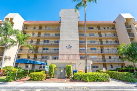 Condo in Lake Worth, Florida, 2 bedrooms  № 1875026 - photo 2