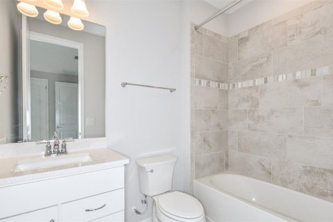Casa en venta en Wesley Chapel, Florida, 5 dormitorios, 292.08 m2 № 1914657 - foto 10