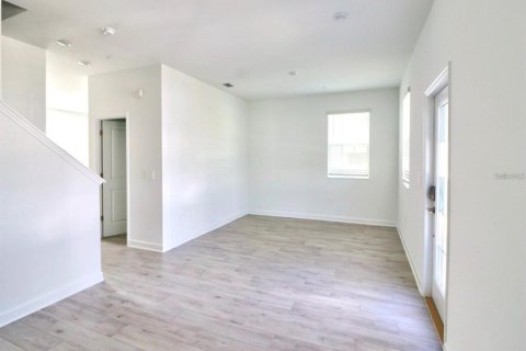 Townhouse in Orlando, Florida 3 bedrooms, 159.51 sq.m. № 1845140 - photo 2