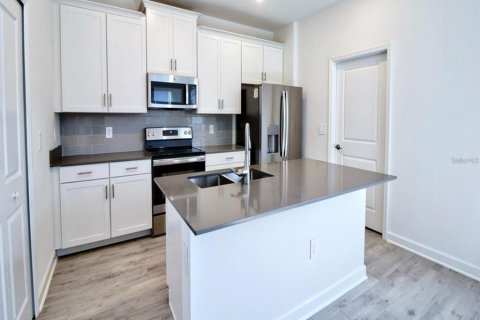 Townhouse in Orlando, Florida 3 bedrooms, 159.51 sq.m. № 1845140 - photo 6
