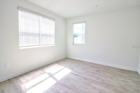 Townhouse in Orlando, Florida 3 bedrooms, 159.51 sq.m. № 1845140 - photo 4