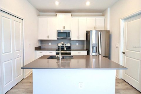 Townhouse in Orlando, Florida 3 bedrooms, 159.51 sq.m. № 1845140 - photo 5