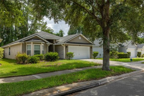 House in Gainesville, Florida 3 bedrooms, 154.12 sq.m. № 2200739 - photo 8