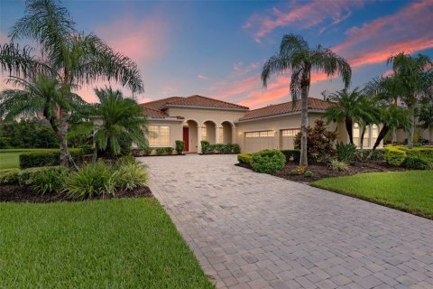 Casa en venta en Bradenton, Florida, 4 dormitorios, 289.86 m2 № 1912157 - foto 5