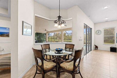 Villa ou maison à vendre à Bradenton, Floride: 4 chambres, 289.86 m2 № 1912157 - photo 17