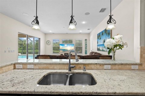 Casa en venta en Bradenton, Florida, 4 dormitorios, 289.86 m2 № 1912157 - foto 20