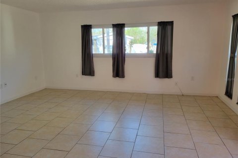 Apartamento en alquiler en Tavares, Florida, 2 dormitorios, 88.26 m2 № 1900258 - foto 3