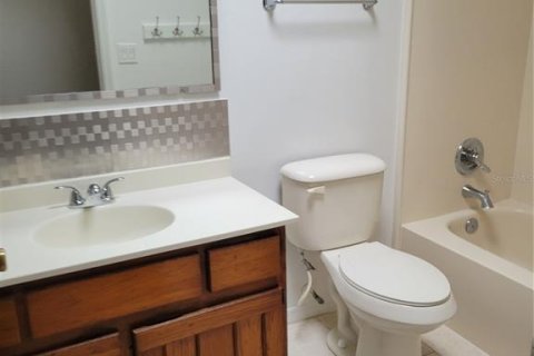 Apartamento en alquiler en Tavares, Florida, 2 dormitorios, 88.26 m2 № 1900258 - foto 13