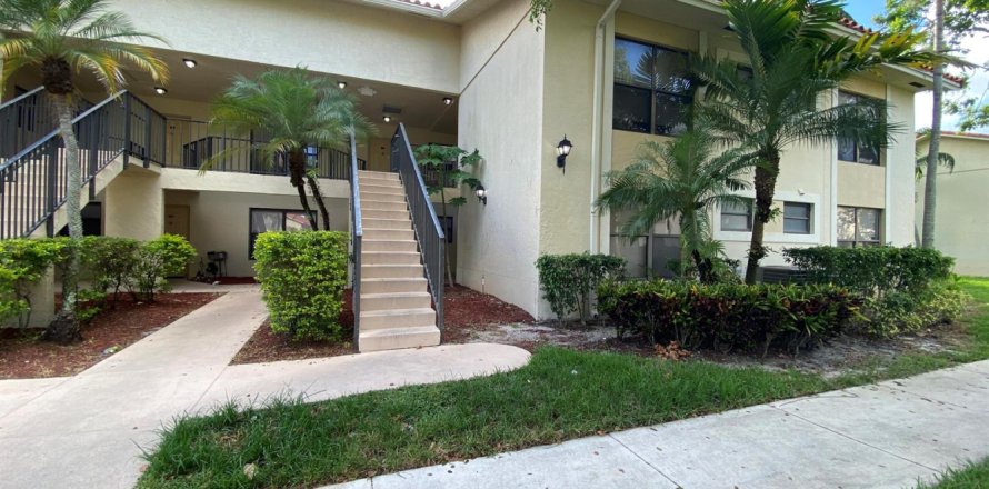 Condo à West Palm Beach, Floride, 3 chambres  № 2401724