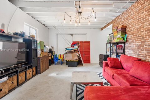 Villa ou maison à vendre à North Miami, Floride: 3 chambres, 181.53 m2 № 2005000 - photo 19