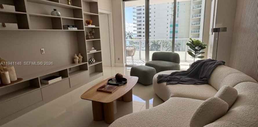 Casa en Miami, Florida 1 dormitorio, 64.66 m2 № 1999886