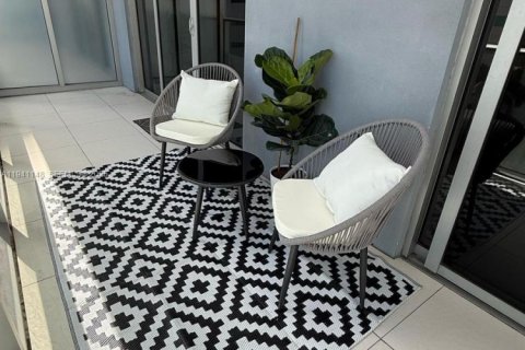 Casa en venta en Miami, Florida, 1 dormitorio, 64.66 m2 № 1999886 - foto 14