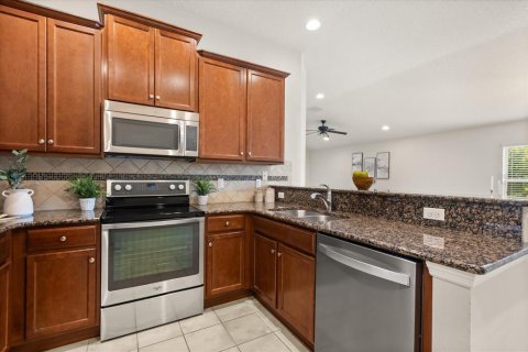 House in Orlando, Florida 3 bedrooms, 144.37 sq.m. № 1854256 - photo 18