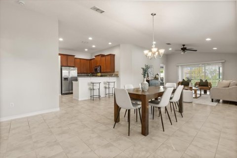 House in Orlando, Florida 3 bedrooms, 144.37 sq.m. № 1854256 - photo 11
