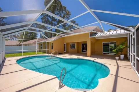 House in Palm Coast, Florida 3 bedrooms, 166.39 sq.m. № 1662956 - photo 3