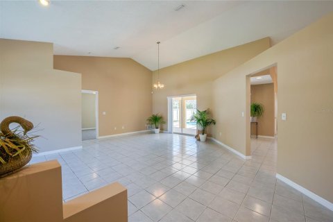 House in Palm Coast, Florida 3 bedrooms, 166.39 sq.m. № 1662956 - photo 7
