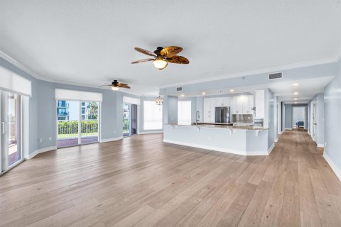 Copropriété à vendre à Hutchinson Island South, Floride: 3 chambres, 256.32 m2 № 2188456 - photo 17