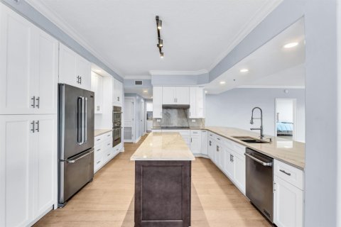 Copropriété à vendre à Hutchinson Island South, Floride: 3 chambres, 256.32 m2 № 2188456 - photo 21