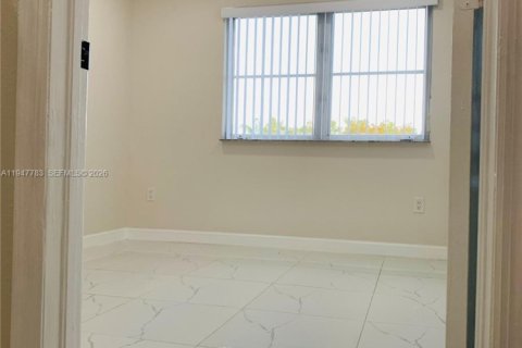 Снять в аренду кондоминиум в Хайалиа, Флорида 2 спальни, 95.69м2, № 2003874 - фото 10