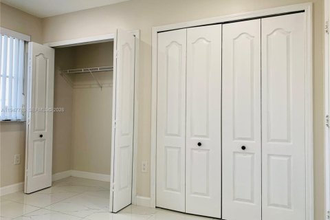 Снять в аренду кондоминиум в Хайалиа, Флорида 2 спальни, 95.69м2, № 2003874 - фото 11