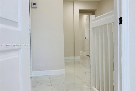 Снять в аренду кондоминиум в Хайалиа, Флорида 2 спальни, 95.69м2, № 2003874 - фото 12