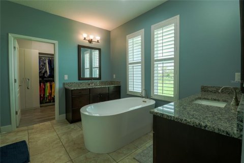 House in Wimauma, Florida 3 bedrooms, 237.27 sq.m. № 1845070 - photo 18