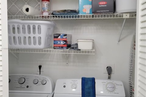 Condo in Boca Raton, Florida, 2 bedrooms № 1950769 - photo 29