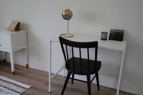 Condo in Boca Raton, Florida, 2 bedrooms № 1950769 - photo 11