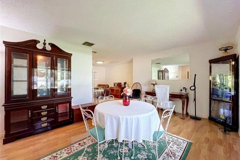 Villa ou maison à vendre à Tavares, Floride: 3 chambres, 176.42 m2 № 2306029 - photo 8