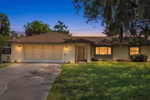 Villa ou maison à Tavares, Floride 3 chambres, 176.42 m2 № 2306029
