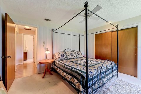 Villa ou maison à vendre à Tavares, Floride: 3 chambres, 176.42 m2 № 2306029 - photo 24