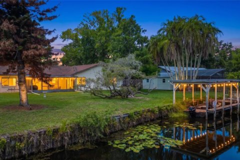 Villa ou maison à vendre à Tavares, Floride: 3 chambres, 176.42 m2 № 2306029 - photo 2