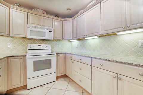Condominio en venta en Stuart, Florida, 2 dormitorios, 148.46 m2 № 2087364 - foto 17