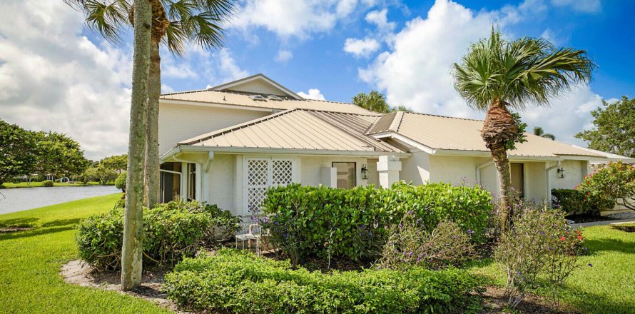 Condominio en Stuart, Florida, 2 dormitorios  № 2087364