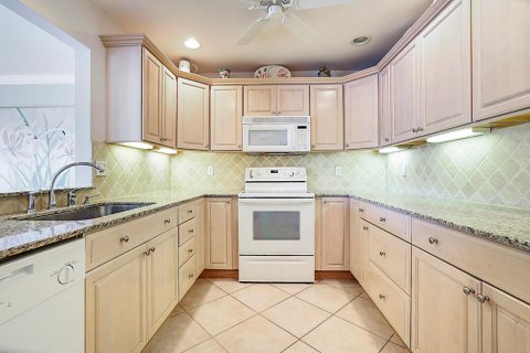 Condominio en venta en Stuart, Florida, 2 dormitorios, 148.46 m2 № 2087364 - foto 15