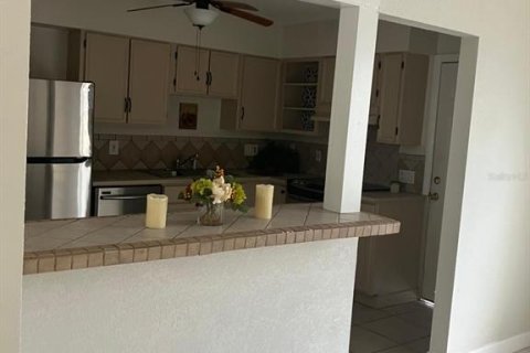Condo in Altamonte Springs, Florida, 3 bedrooms  № 1608939 - photo 5