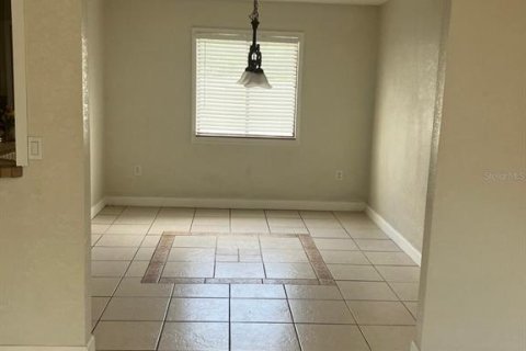 Condo in Altamonte Springs, Florida, 3 bedrooms  № 1608939 - photo 3