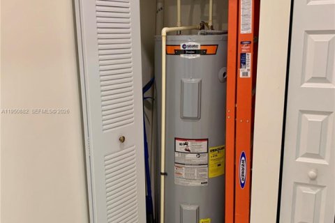 Condominio en venta en Doral, Florida, 3 dormitorios, 124.95 m2 № 2007058 - foto 15